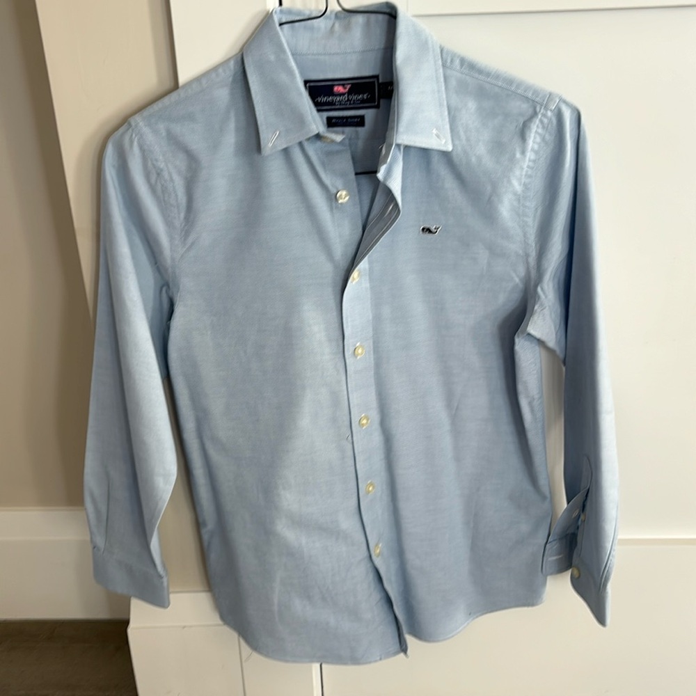 Vineyard Veins boys size “M” excellent condition